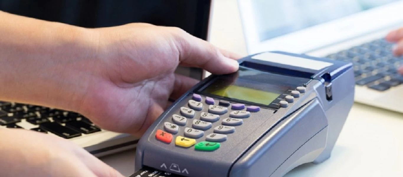 Ηλεκτρονικές συναλλαγές: Πως θα «χτίσετε» το 30% για να αποφύγετε την «καμπάνα» του πρόσθετου φόρου